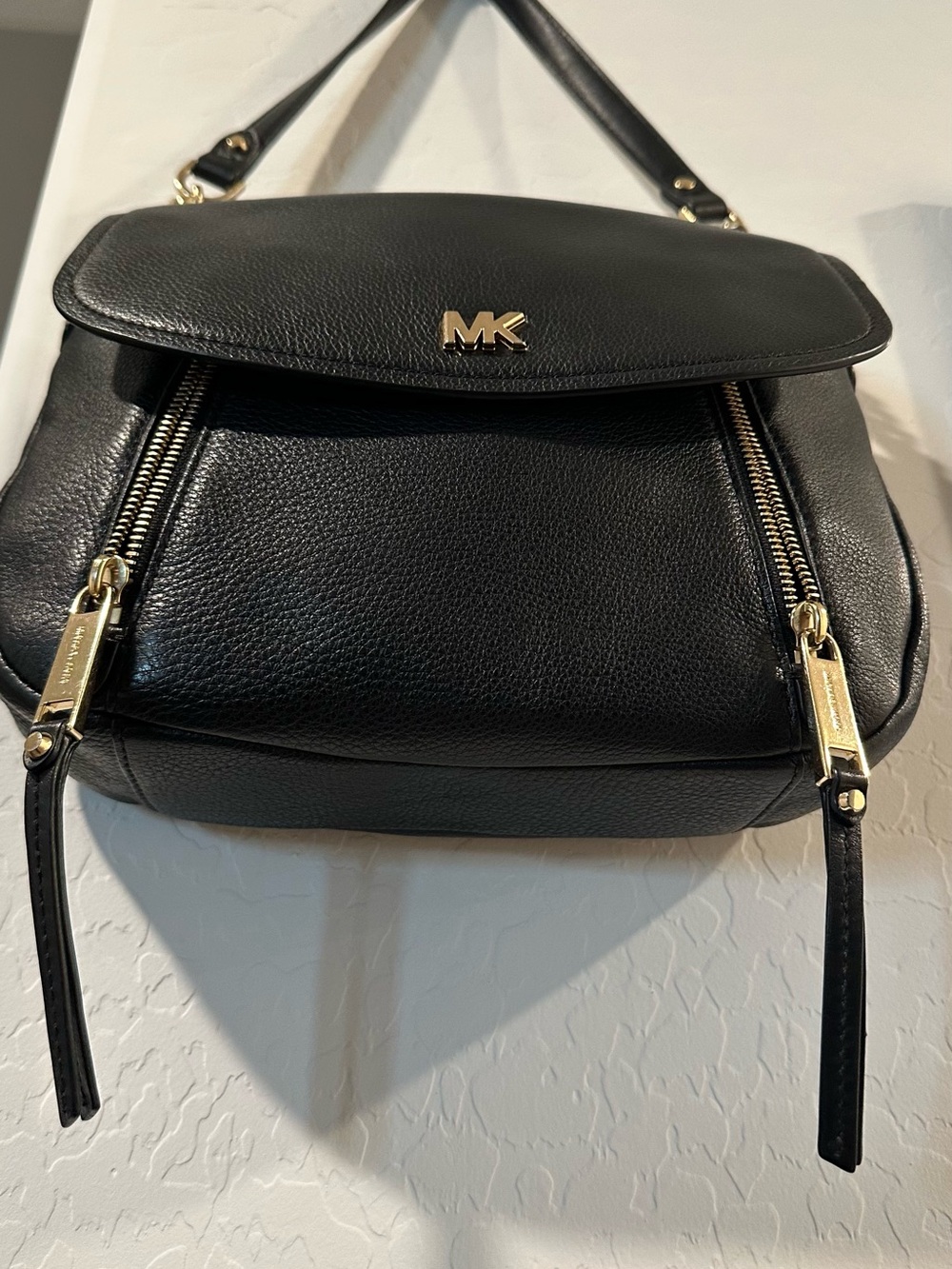 EUC Michael Kors Evie Medium Shoulder Bag - Picture 3 of 10
